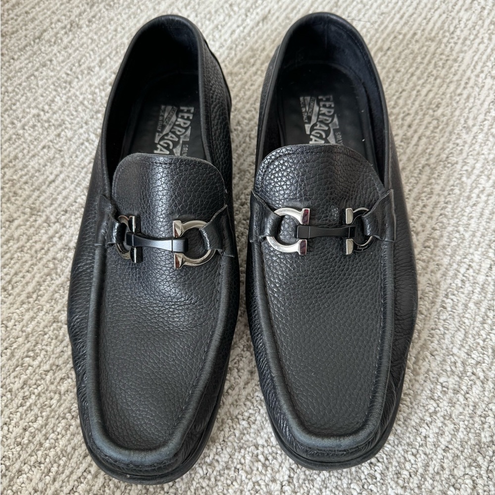 Men’s Grandioso Grained Calfakin Gancini Loafer